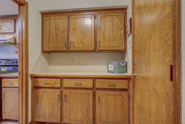 2109 Shamrock Drive, Edmond, OK 73003
