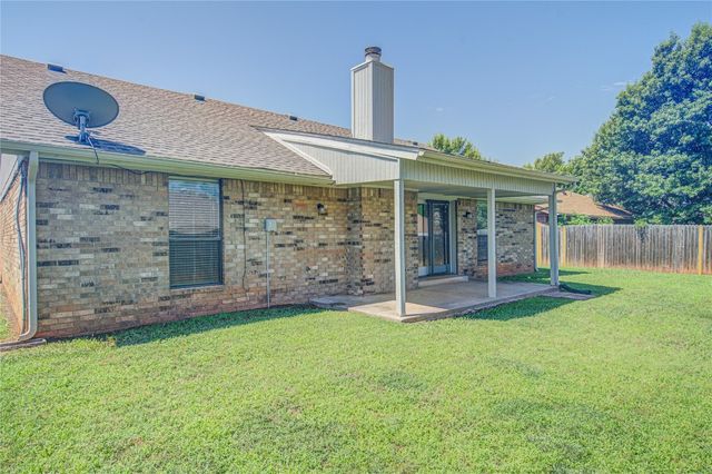 2109 Shamrock Drive, Edmond, OK 73003