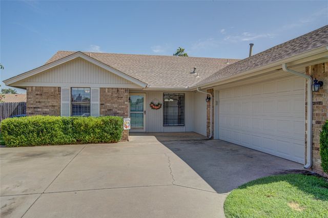 2109 Shamrock Drive, Edmond, OK 73003