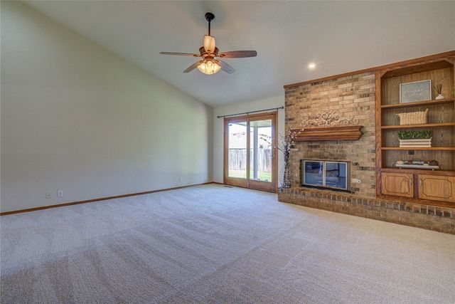 2109 Shamrock Drive, Edmond, OK 73003