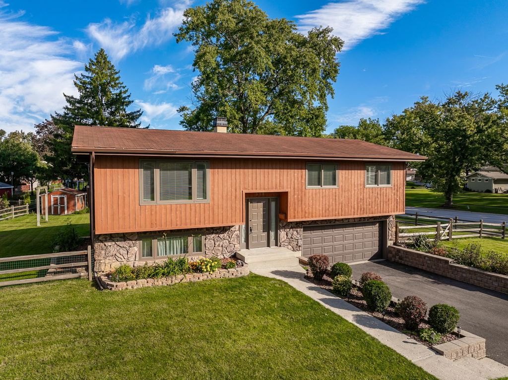 588 Kohley Road, Lisle, IL 60532 — exterior