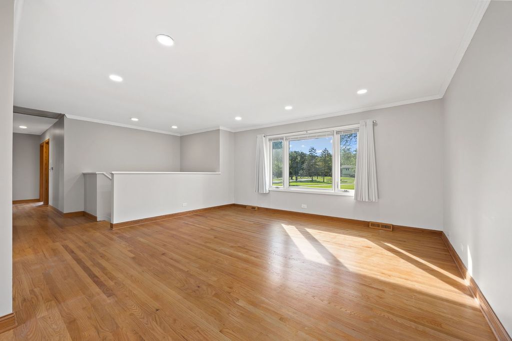 588 Kohley Road, Lisle, IL 60532 — photo 2