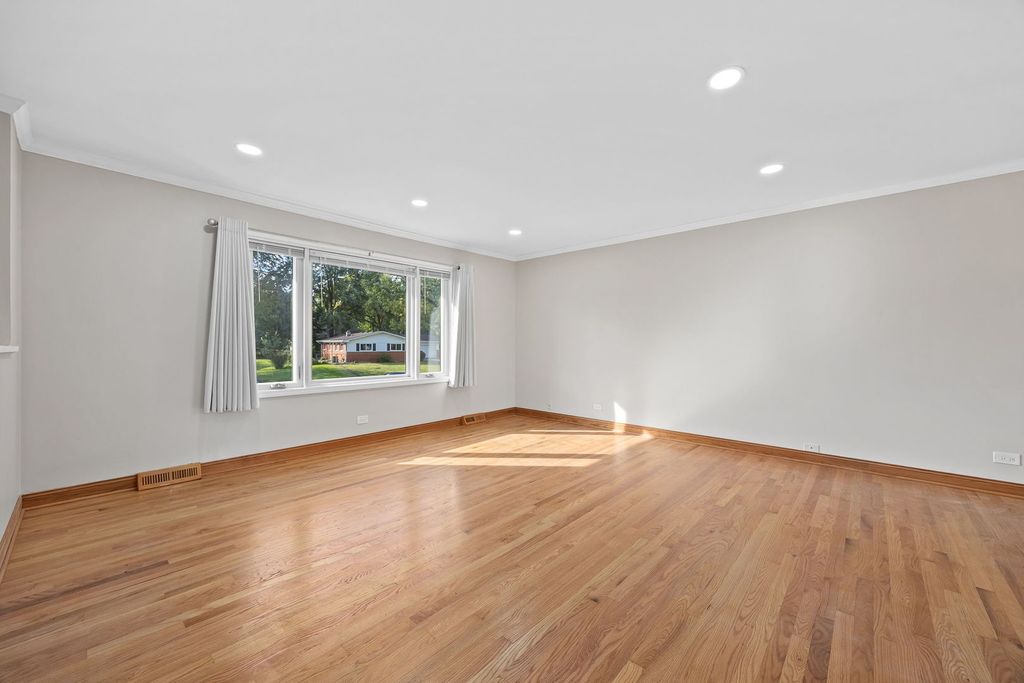 588 Kohley Road, Lisle, IL 60532 — photo 3