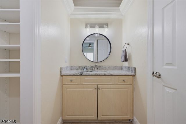 808 Cape Coral PKWY W 201, Cape Coral, FL 33914