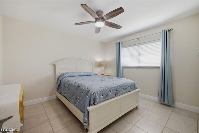 808 Cape Coral PKWY W 201, Cape Coral, FL 33914