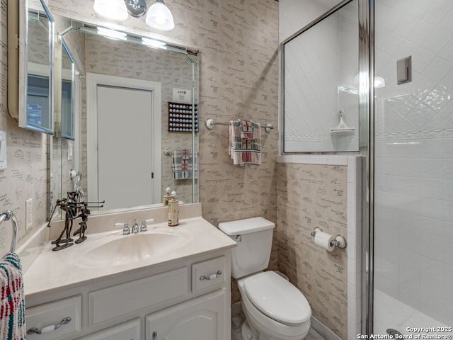 8745 PHOENIX AVE, Universal City, TX 78148