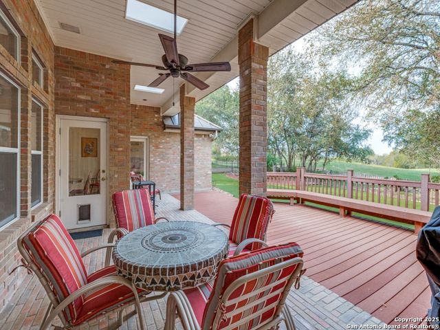 8745 PHOENIX AVE, Universal City, TX 78148