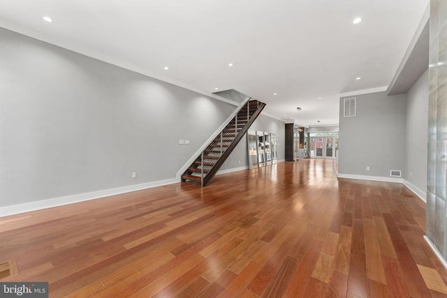 2421 1ST ST NW, Washington, DC 20001