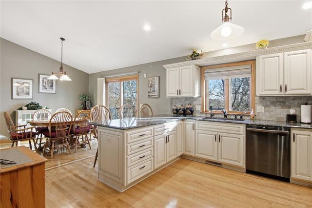 4125 Birch Crest Lane, Eau Claire, WI 54701