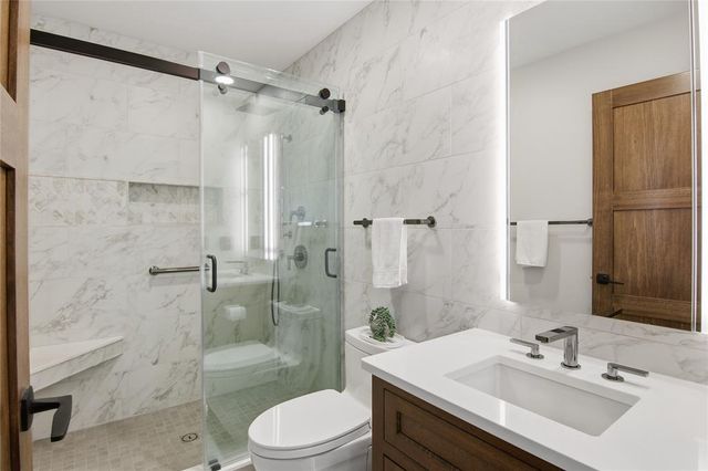 4125 Birch Crest Lane, Eau Claire, WI 54701