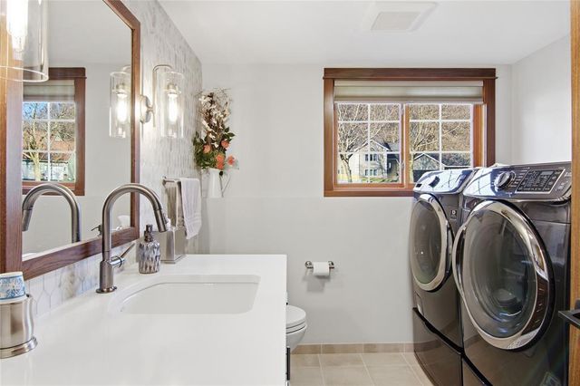 4125 Birch Crest Lane, Eau Claire, WI 54701