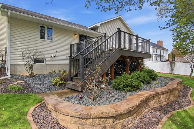 4125 Birch Crest Lane, Eau Claire, WI 54701