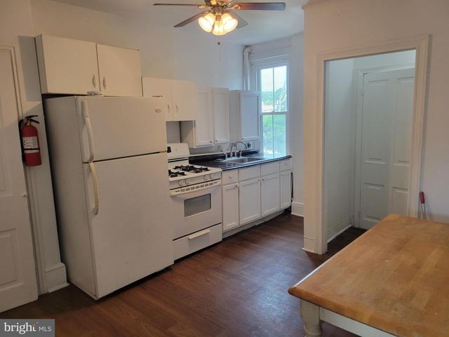 512 CHAIN ST #2F, Norristown, PA 19401