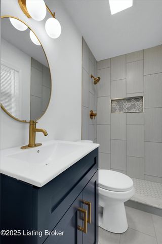 7003 Yuma Way, Louisville, KY 40258