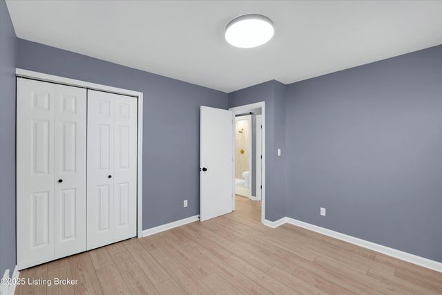 7003 Yuma Way, Louisville, KY 40258