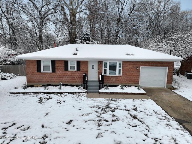 7003 Yuma Way, Louisville, KY 40258