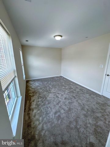 605 COLLETT ST, Baltimore, MD 21217