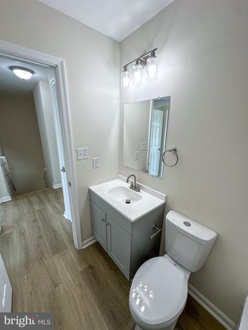 605 COLLETT ST, Baltimore, MD 21217