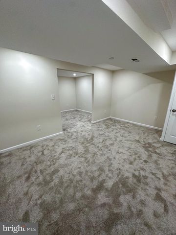 605 COLLETT ST, Baltimore, MD 21217