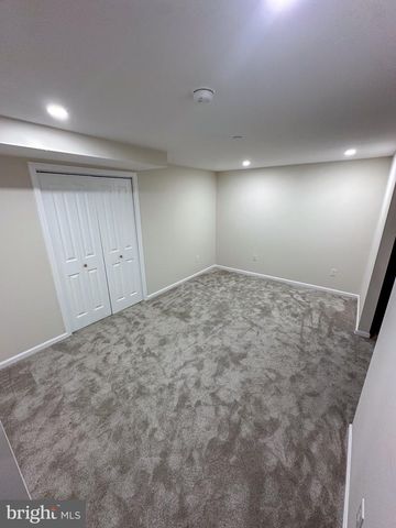 605 COLLETT ST, Baltimore, MD 21217