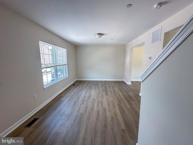 605 COLLETT ST, Baltimore, MD 21217