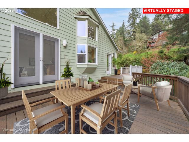 653 BROOKSIDE Dr, Eugene, OR 97405