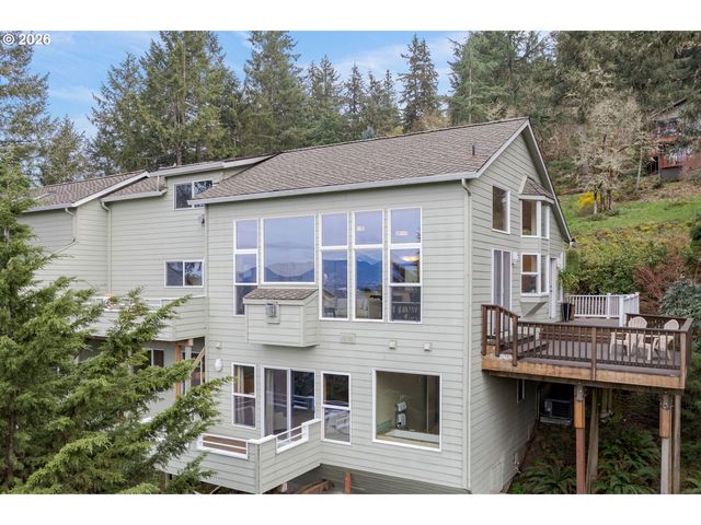 653 BROOKSIDE Dr, Eugene, OR 97405