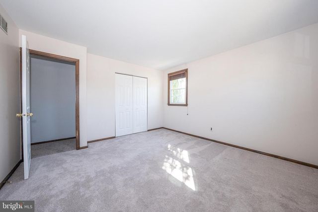 115 HAWTHORNE LN, Phoenixville, PA 19460