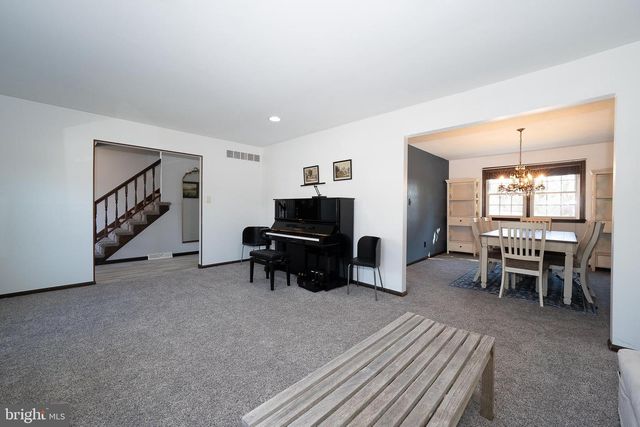 115 HAWTHORNE LN, Phoenixville, PA 19460