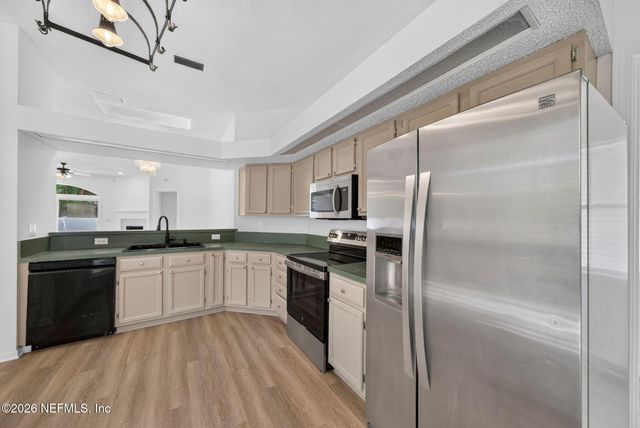 2778 LANTANA LAKES Drive W, Jacksonville, FL 32246