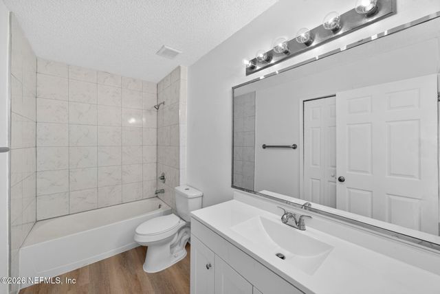 2778 LANTANA LAKES Drive W, Jacksonville, FL 32246