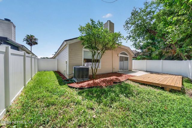 2778 LANTANA LAKES Drive W, Jacksonville, FL 32246