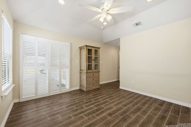 533 Indian, Jourdanton, TX 78026