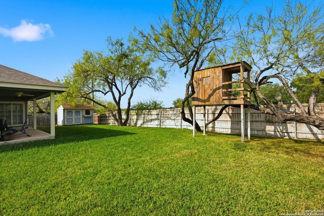 533 Indian, Jourdanton, TX 78026