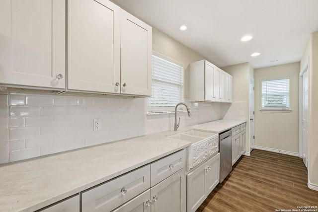 533 Indian, Jourdanton, TX 78026