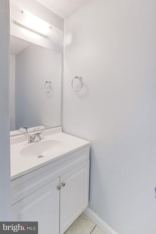 15016 OAK CREST CT, Dumfries, VA 22025