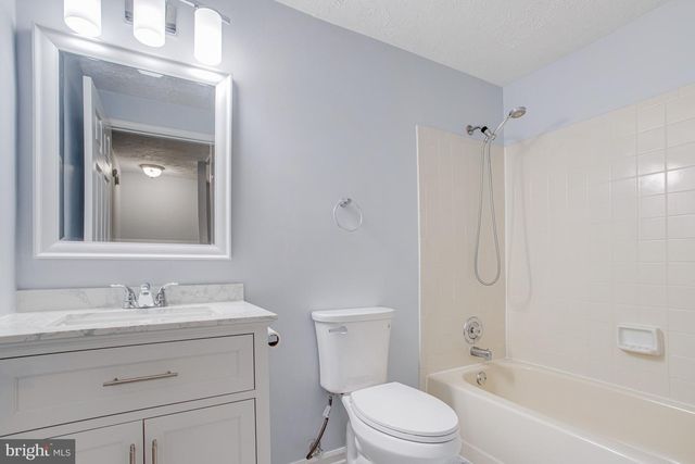 15016 OAK CREST CT, Dumfries, VA 22025