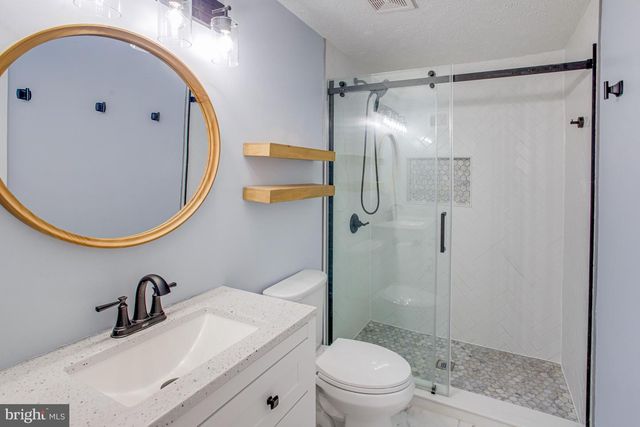 15016 OAK CREST CT, Dumfries, VA 22025