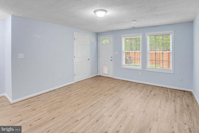 15016 OAK CREST CT, Dumfries, VA 22025