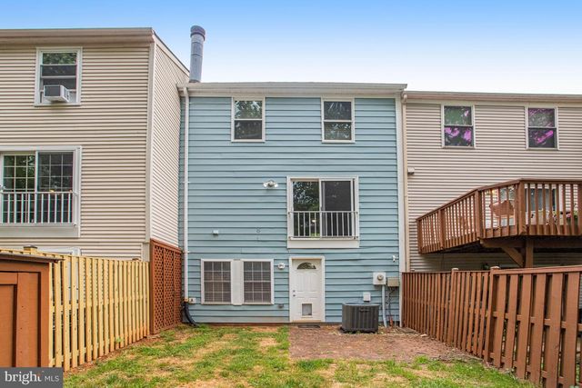 15016 OAK CREST CT, Dumfries, VA 22025