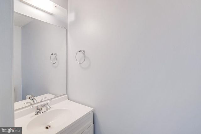15016 OAK CREST CT, Dumfries, VA 22025