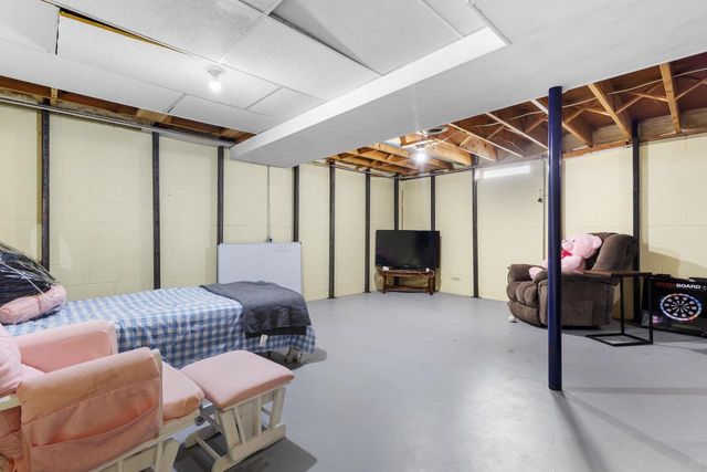 2411 N EUGENE STREET, Appleton, WI 54914