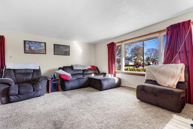 2411 N EUGENE STREET, Appleton, WI 54914