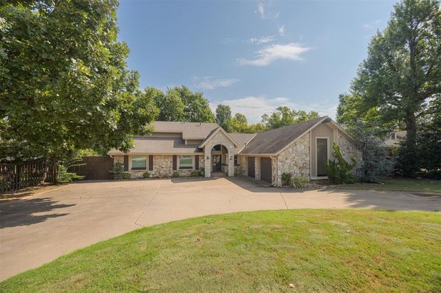 6108 Oak Tree Road, Edmond, OK 73025