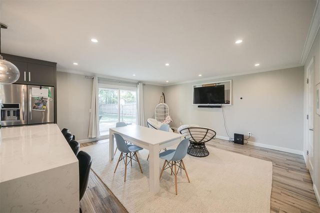 6108 Oak Tree Road, Edmond, OK 73025