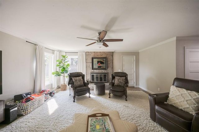 6108 Oak Tree Road, Edmond, OK 73025