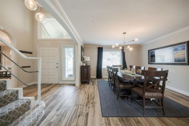 6108 Oak Tree Road, Edmond, OK 73025