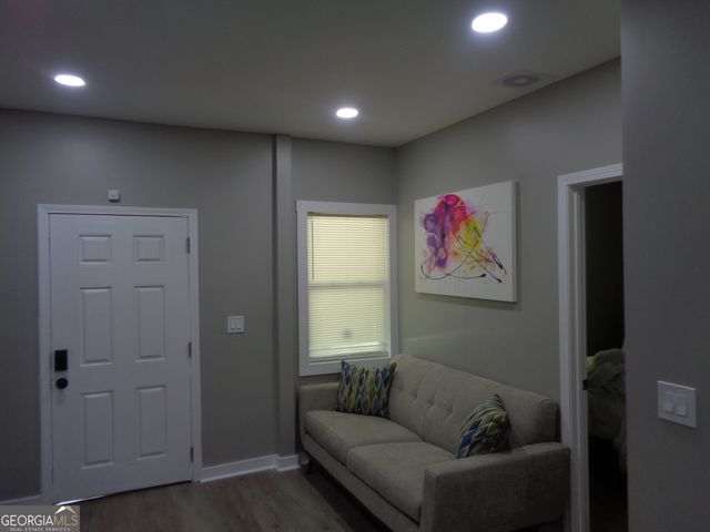 1060 Garibaldi Street SW, Atlanta, GA 30310