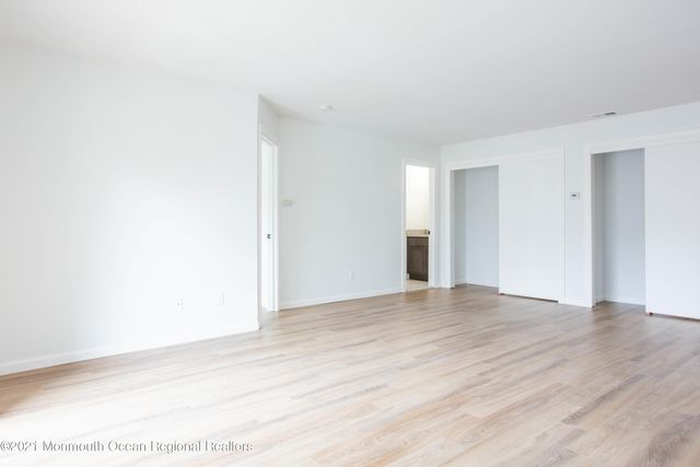 11 Diane Drive, Tinton Falls, NJ 07753