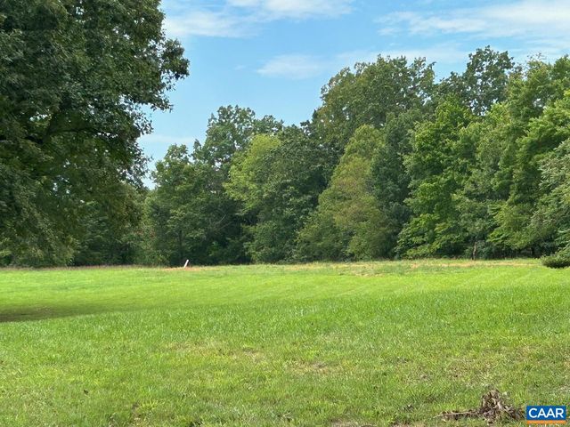 2561 PATTIE RD, Buckingham, VA 23921